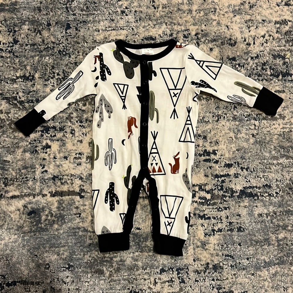Modern Moments by Gerber 0-3 month snap coverall